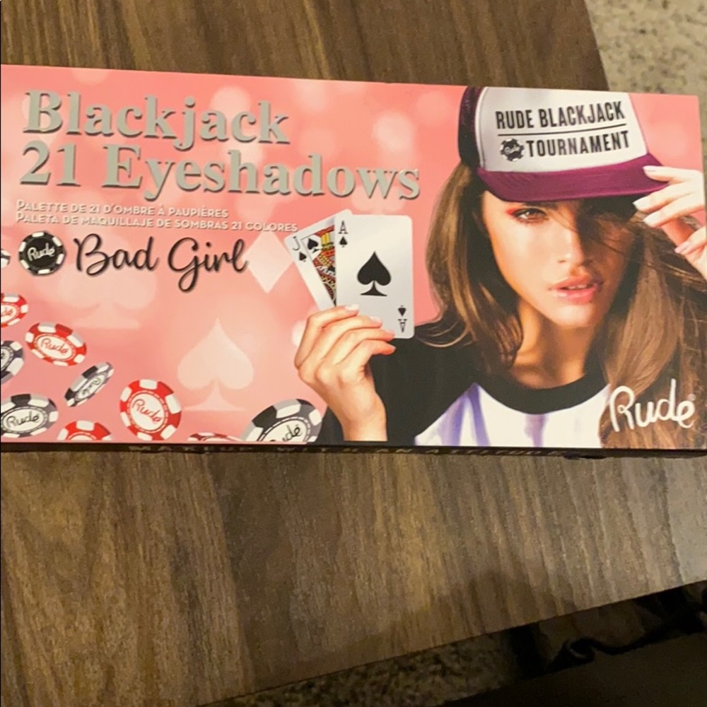 Bad girl eyeshadow palette